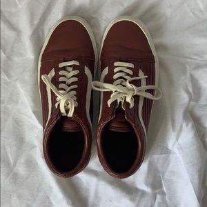 LEATHER VANS~WOMENS~BURGUNDY~SIZE 8